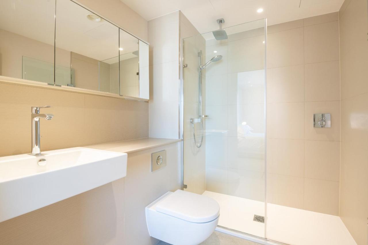 Elegant Victoria Home Close To Sloane Square By Underthedoormat London Exterior photo
