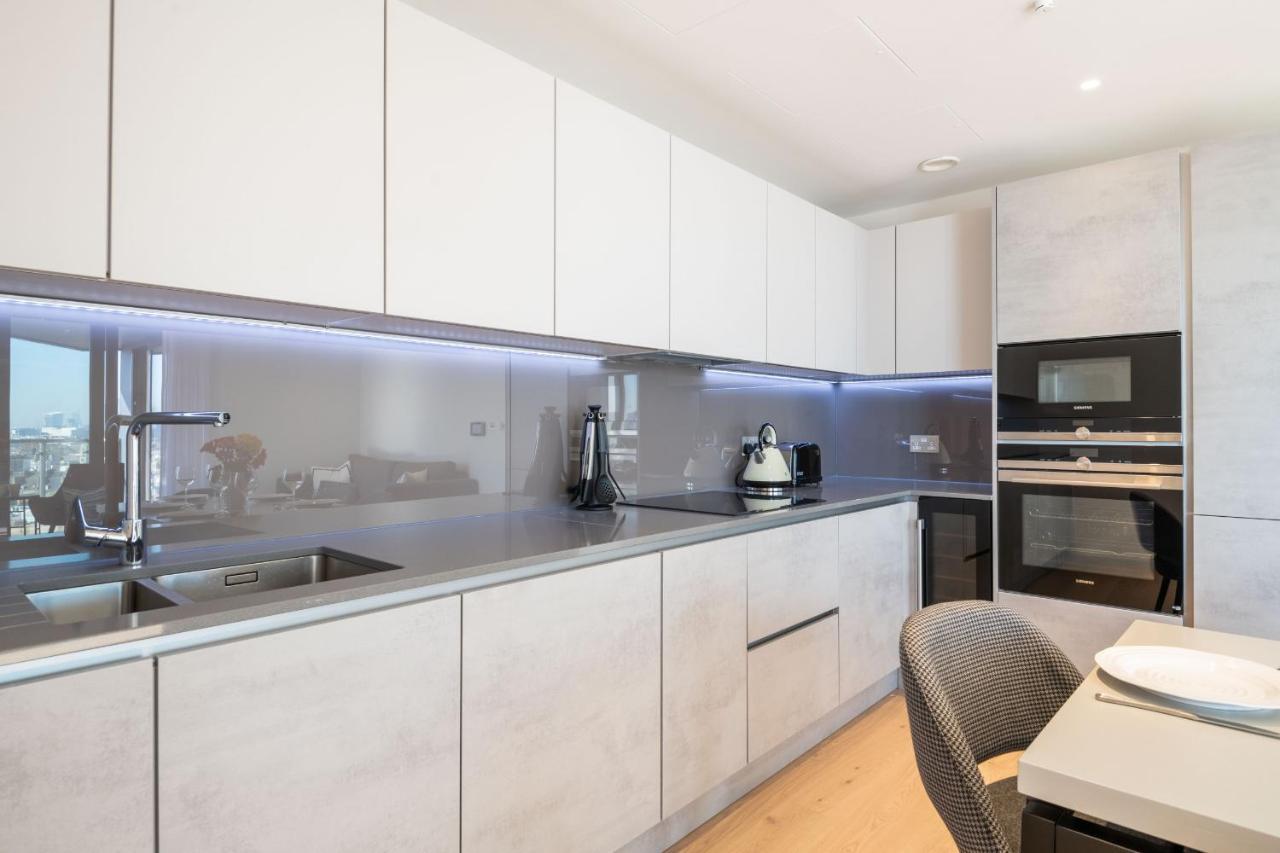 Elegant Victoria Home Close To Sloane Square By Underthedoormat London Exterior photo